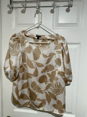 Ann Taylor Cream and Tan Botanical Puff-Sleeve Blouse